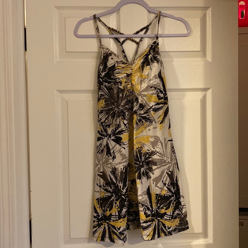 Prana size s dress strachy fabric yellow white black gray spots